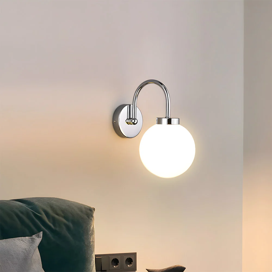Licinia - Wandlamp met Glazen Bol