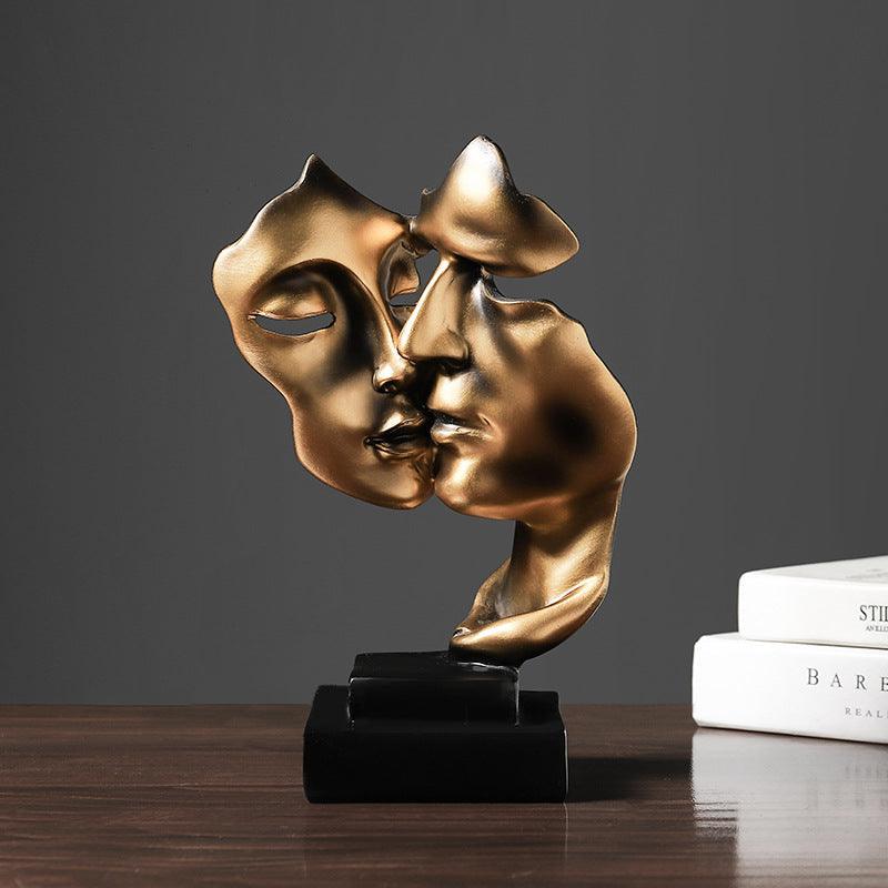 Kaelith – Sculptură abstractă a chipului auriu