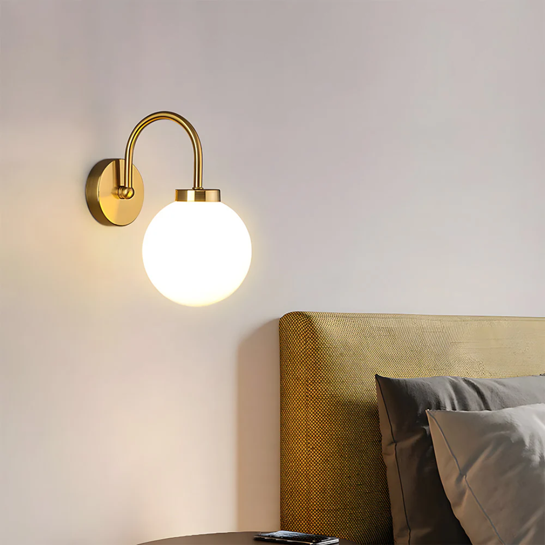 Licinia - Wandlamp met Glazen Bol