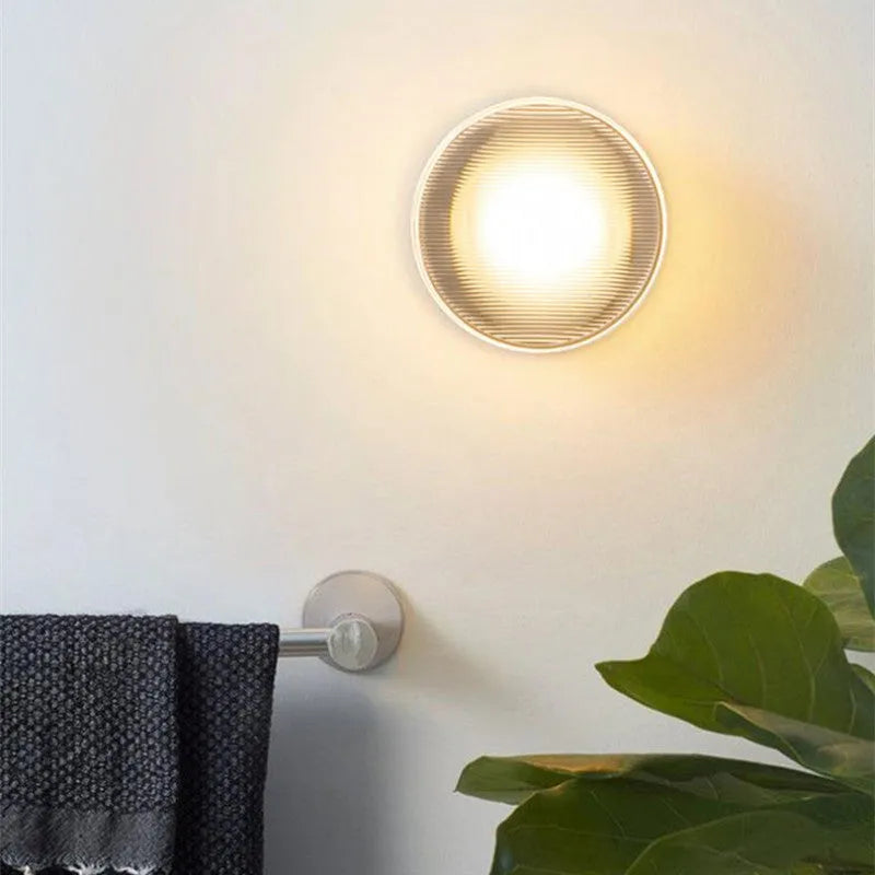 Valyona - Metalen Wandlamp Klein Moderne Komvormig Ontwerp