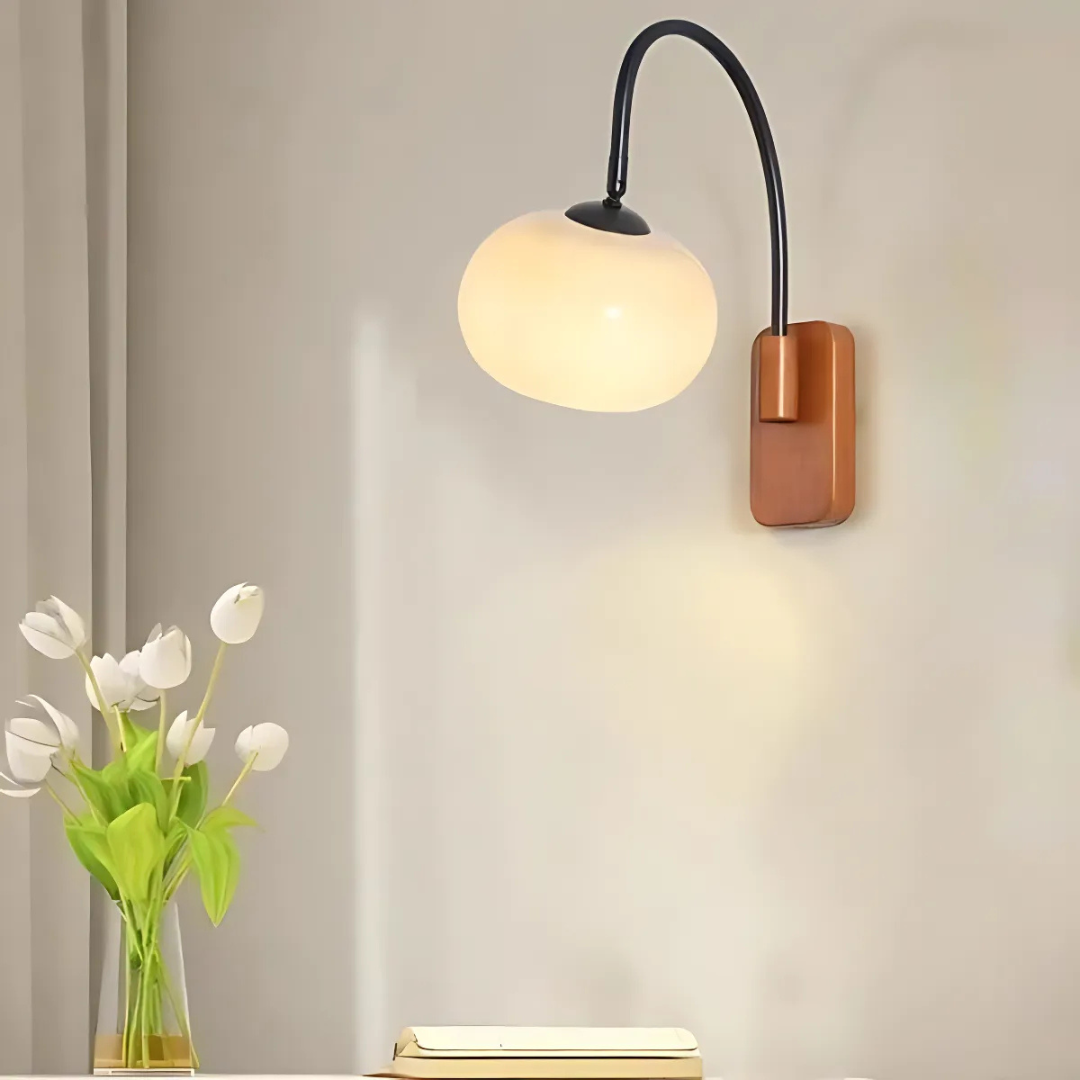 Lumos - Draaibare Bauhaus Glas Wandlamp
