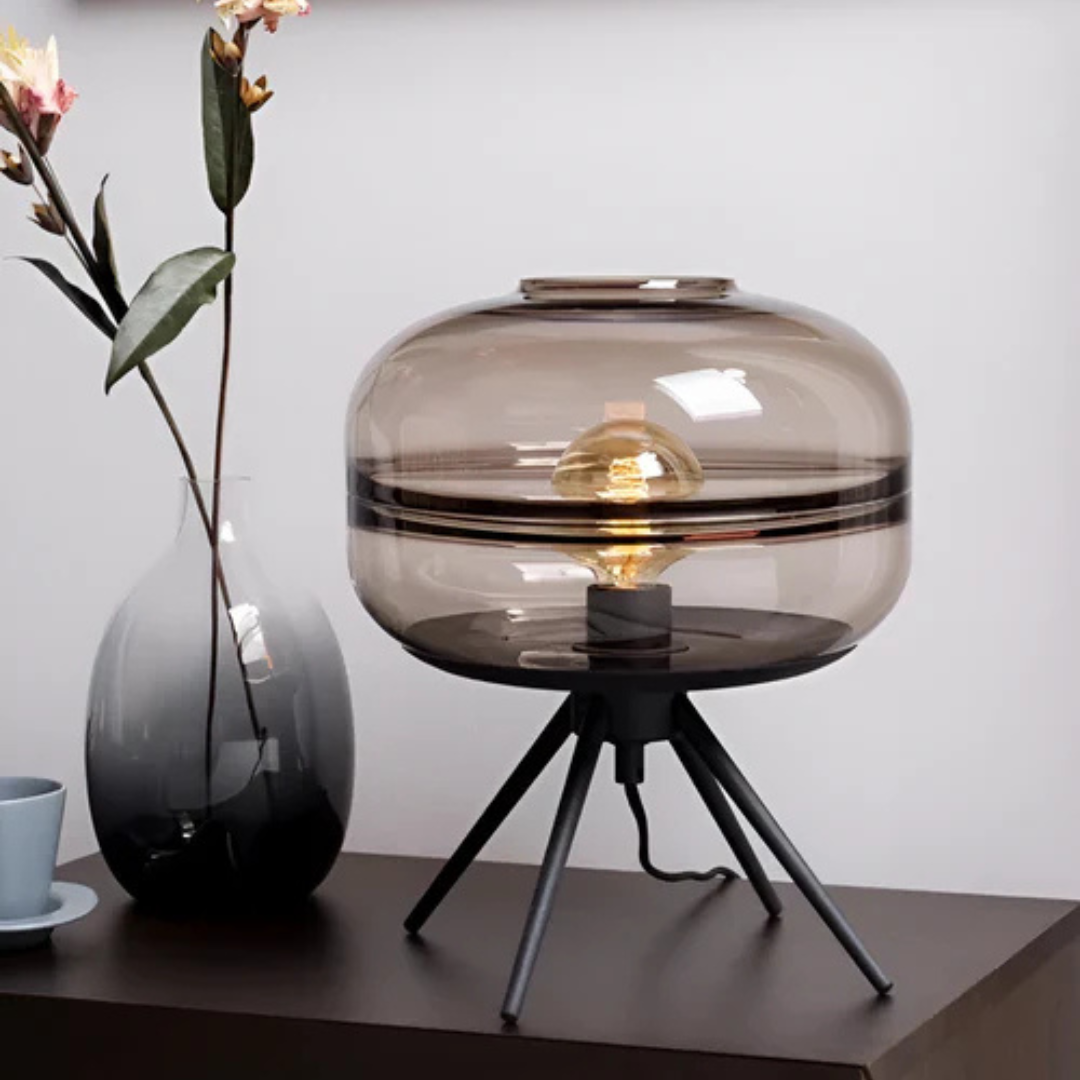 Shyne – Stijlvol Tafellampje met Glazen Kap