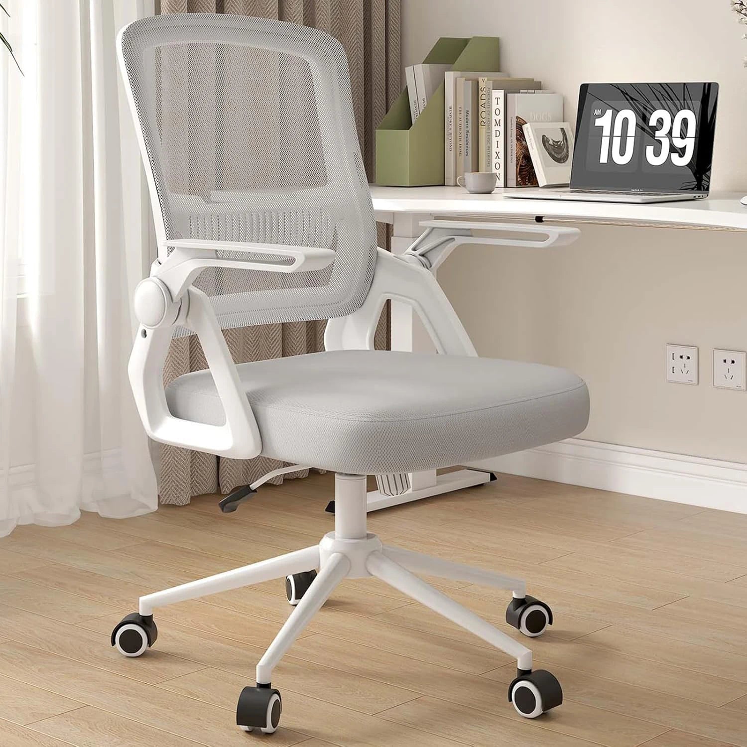 Favora - Chaise de bureau ergonomique en maille avec accoudoirs rabattables et soutien lombaire
