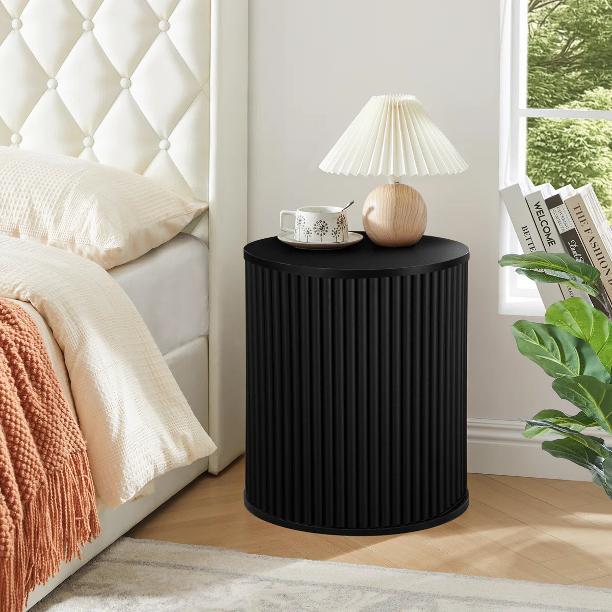 Ardene ribbet sidebord med opbevaringsplads