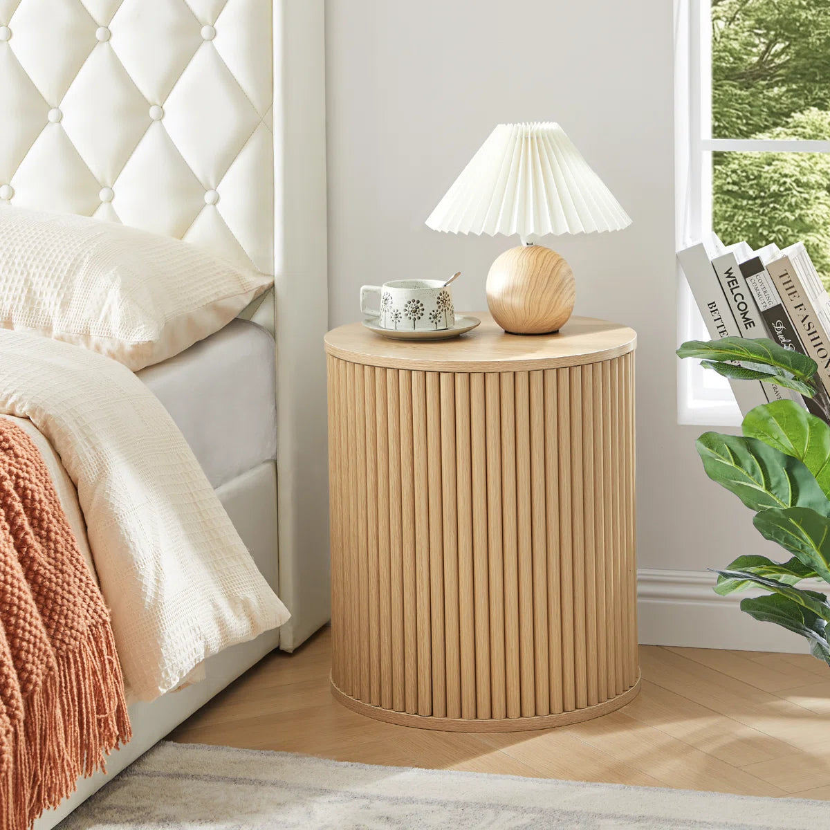 Ardene ribbet sidebord med opbevaringsplads