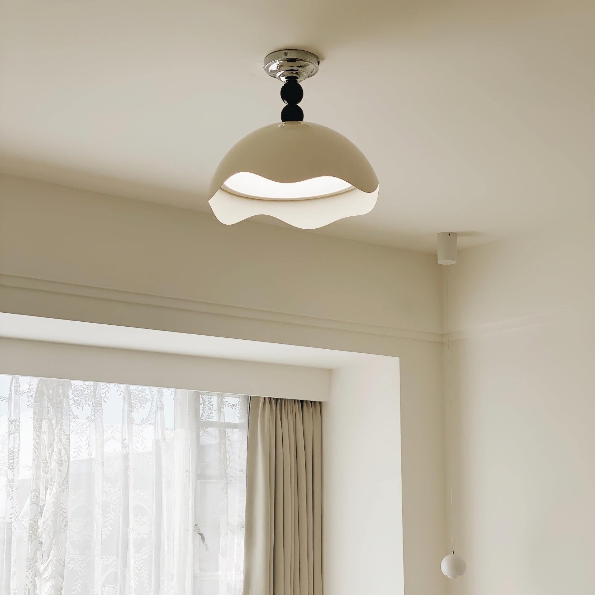Rheana - Moderne Eierschaal Crème Plafondlamp