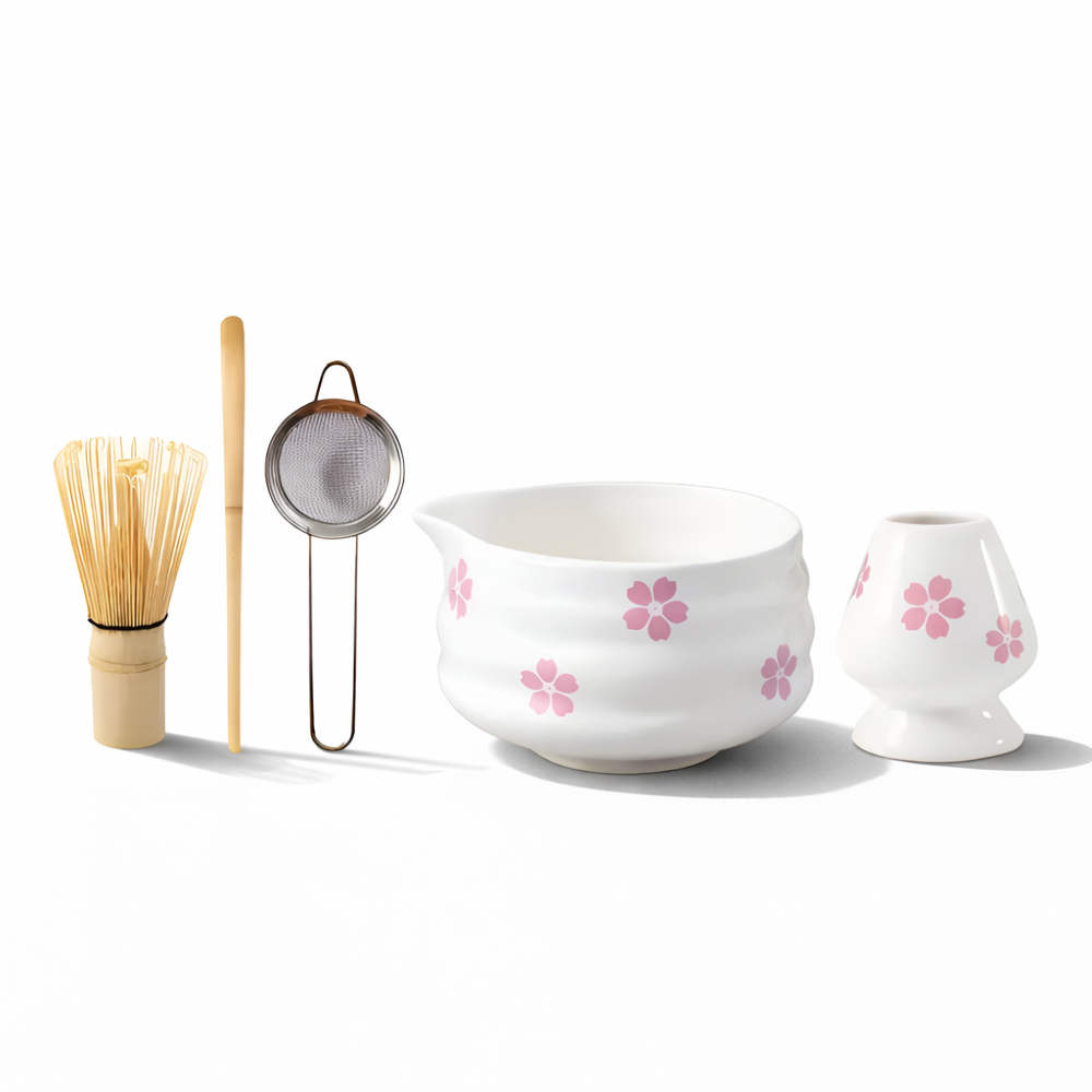 Hanamori – Ensemble Matcha Floral Blanc 5 pièces avec Verseuse et Fouet en Bambou