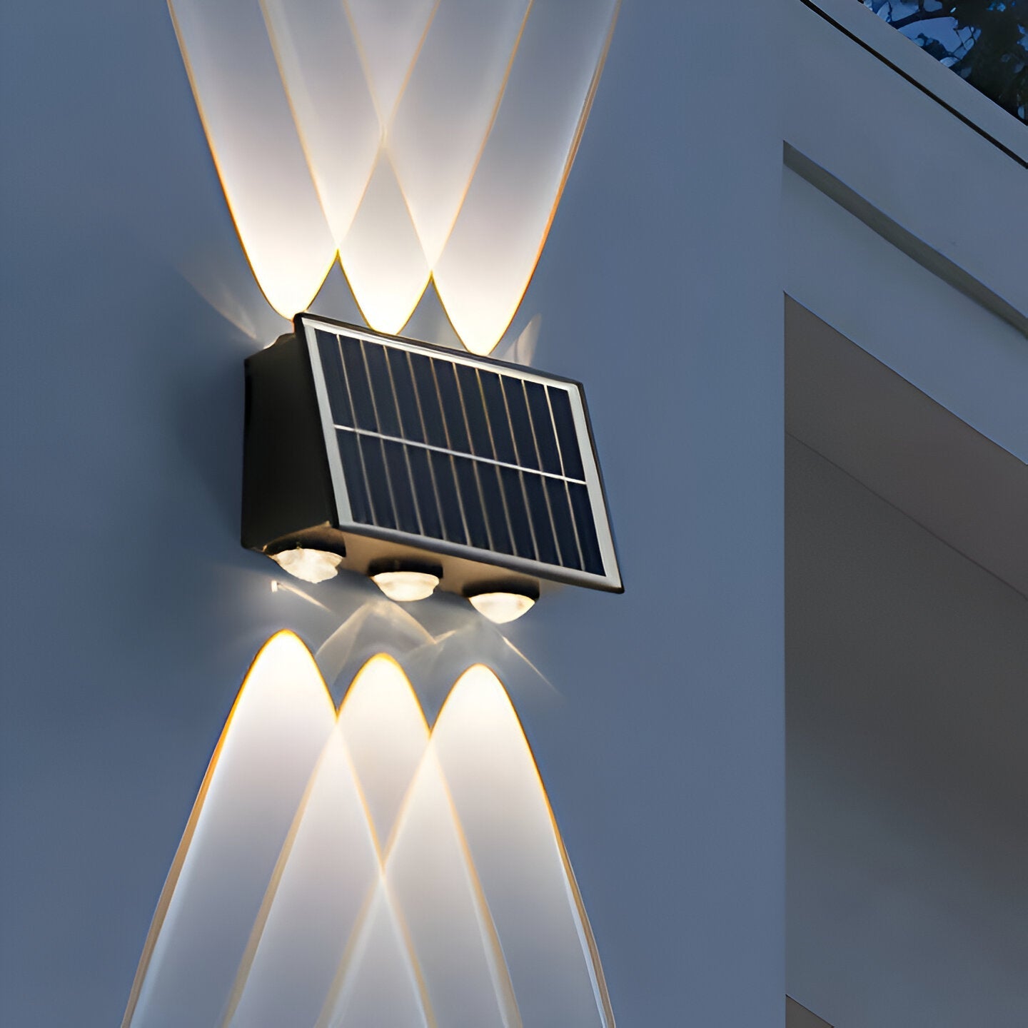Auristia - Waterdichte LED Solar Wandlamp voor Buiten met Up & Down Verlichting