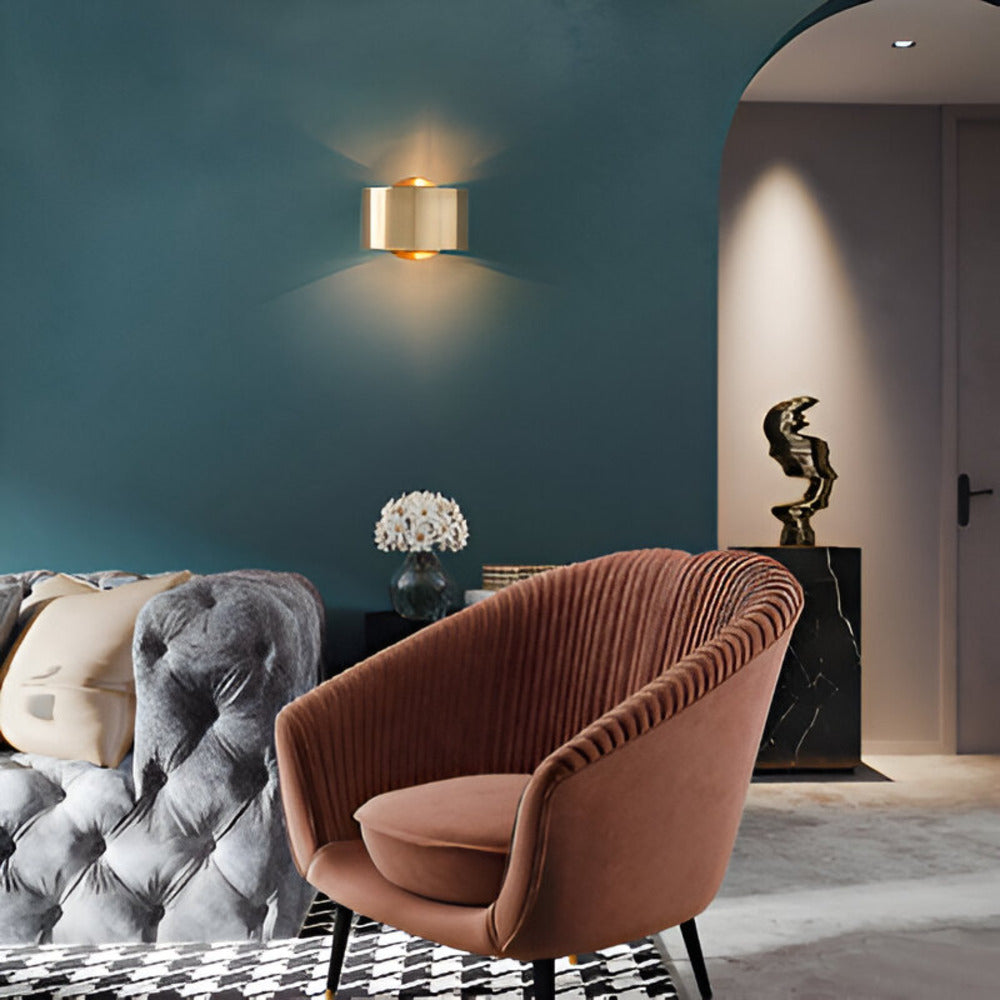 Alecta - Gouden Minimalistische Wandlamp