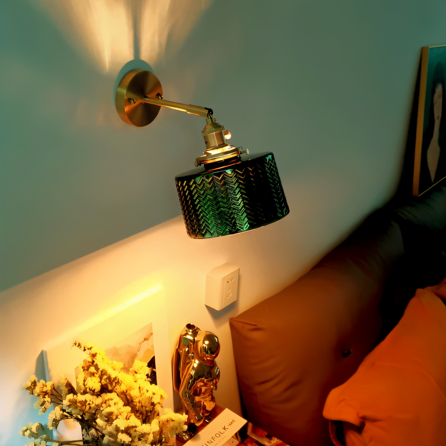 Olyviae - Verstelbare LED Wandlamp van Geribbeld Glas in Scandinavisch Design