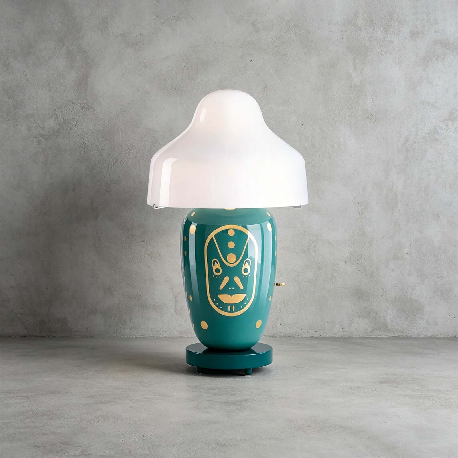Lunévo – Elegant Table Lamp