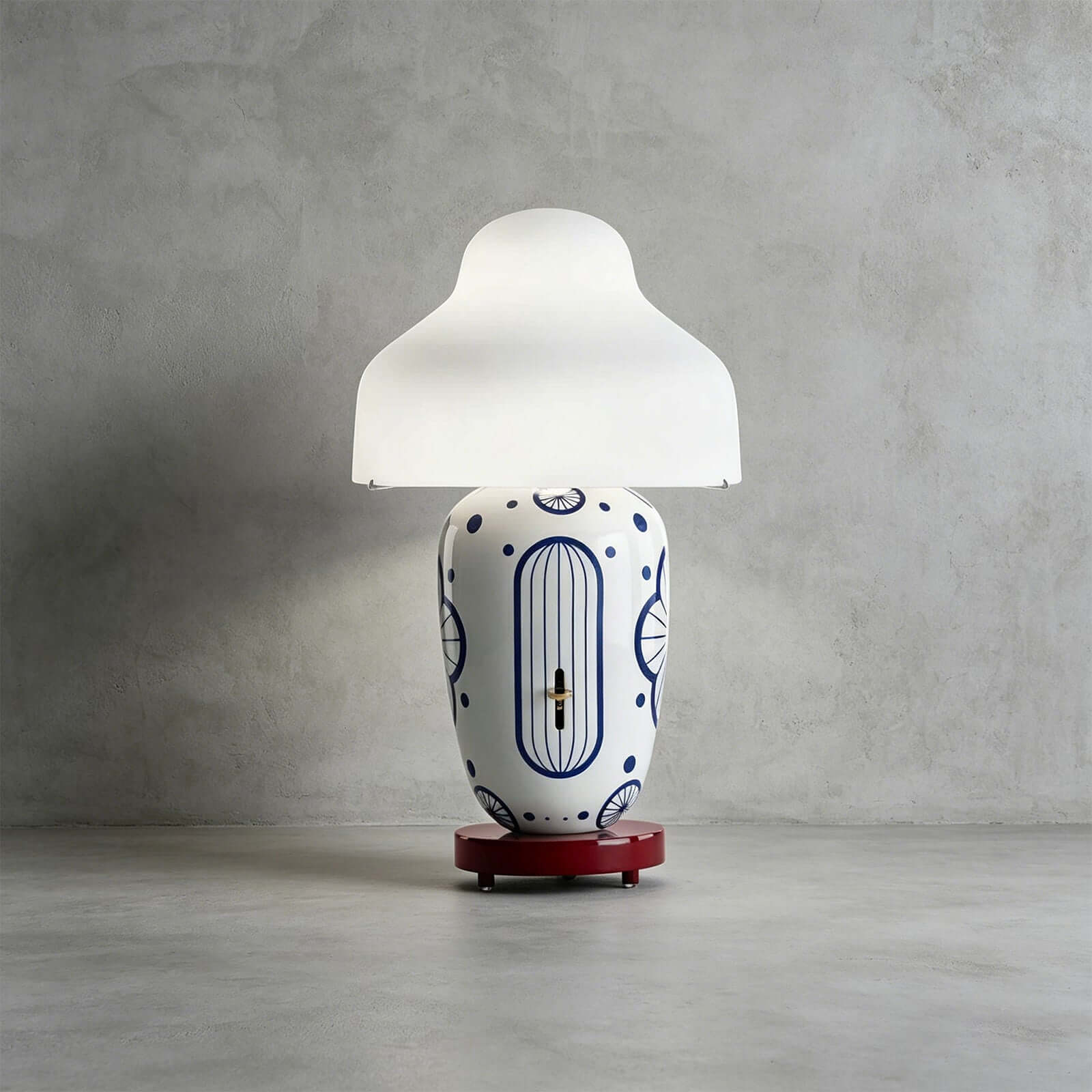 Lunévo – Elegant Table Lamp