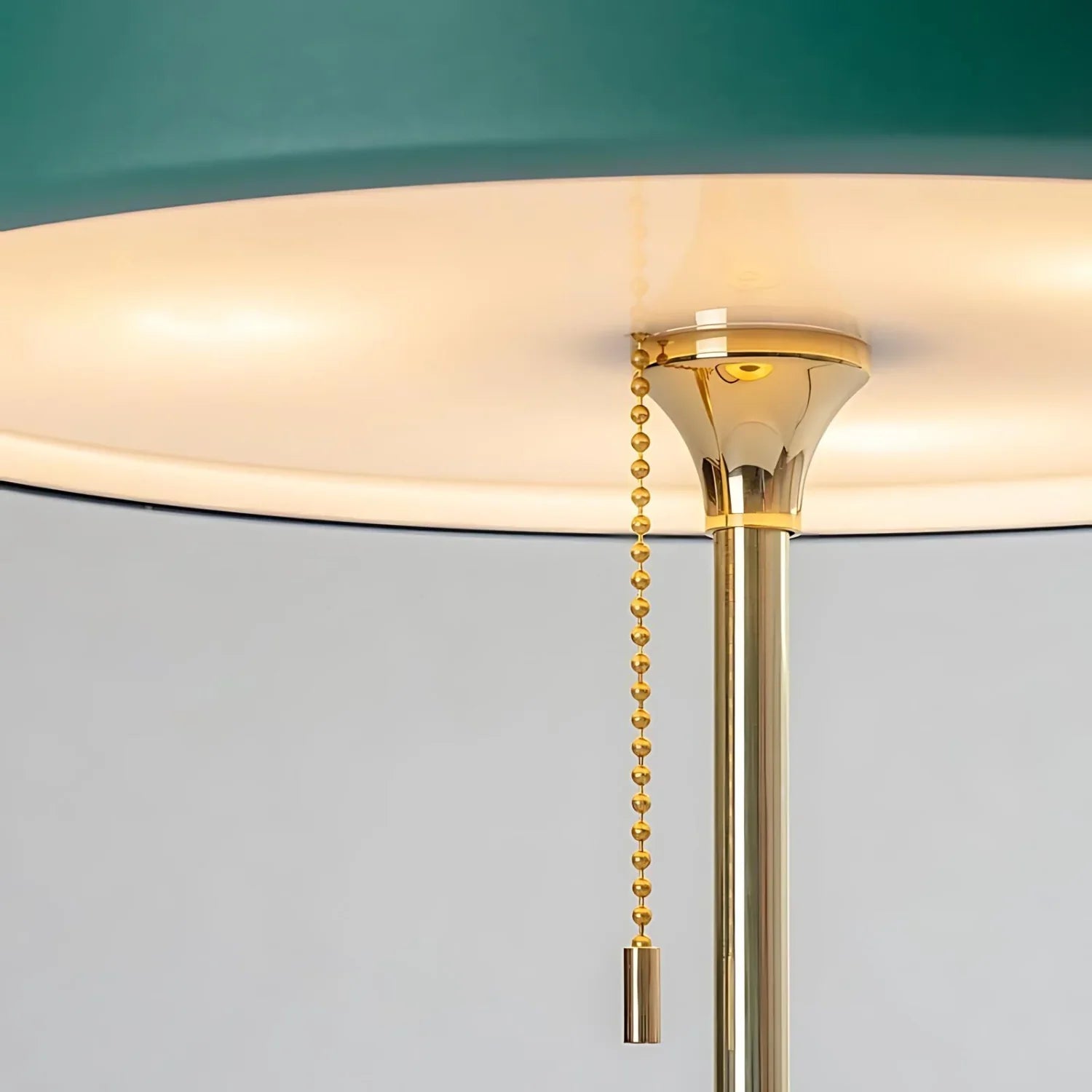 Zephorie - Tafellamp in Torenvorm met Stralend Lichtontwerp