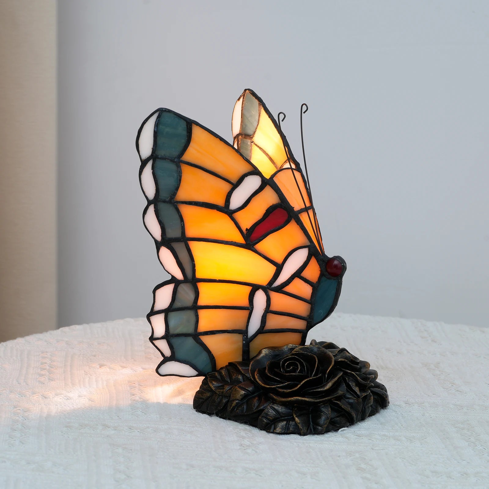 Zyrelis - Vintage Glass Table Lamp Butterfly Design