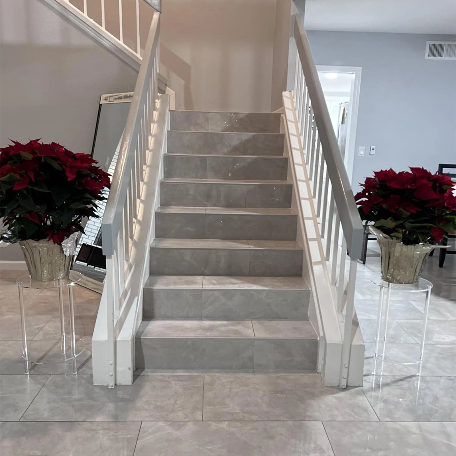 Seralya - Minimalistische Acryl Bijzettafel met Luxe Verplaatsbaar Ontwerp